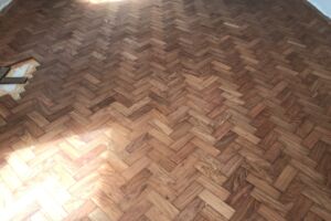 Reclaimed Rhodesian Solid Teak Hardwood Parquet .
